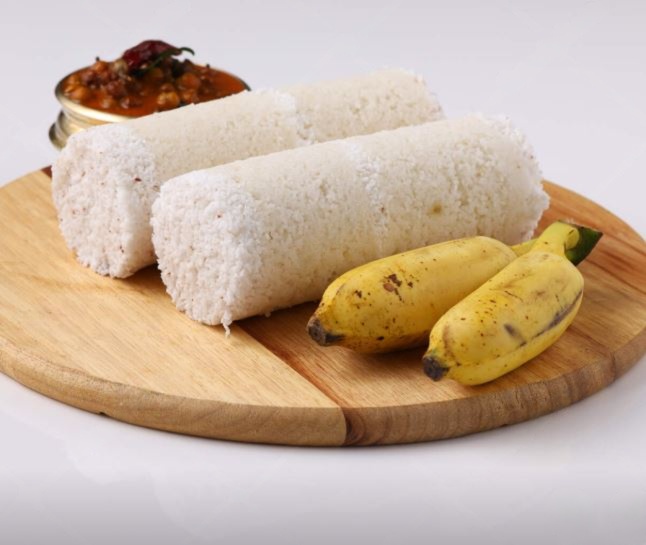 Arisi Puttu with Kadala Curry
